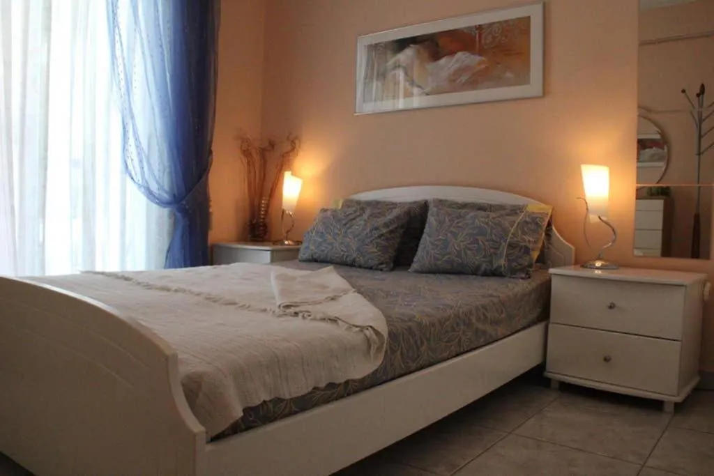 Holiday Apartment Flogita location